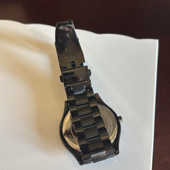 Michael Kors Unisex Slim Runway Black-Tone Stainless Steel Bracelet Watch 42mm - Picture 4 of 11